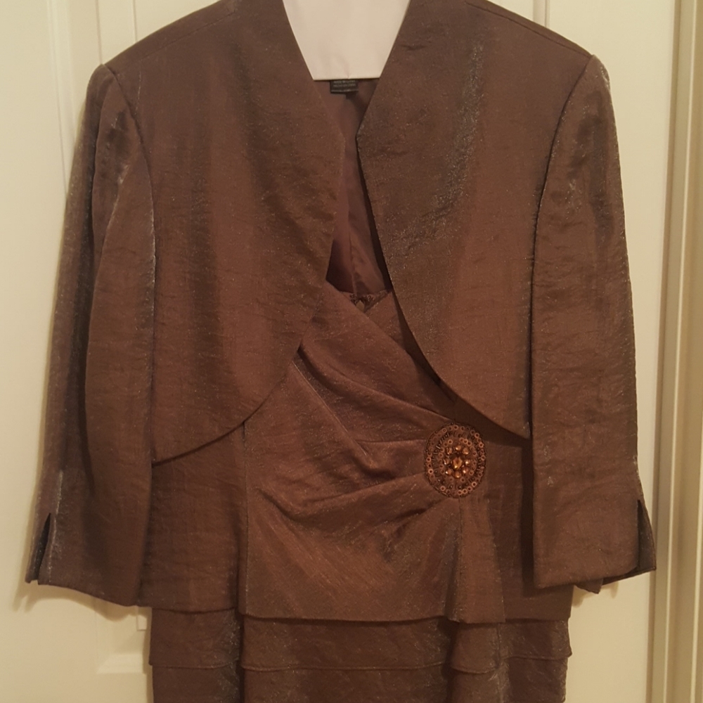 Jessica Howard long formal dress